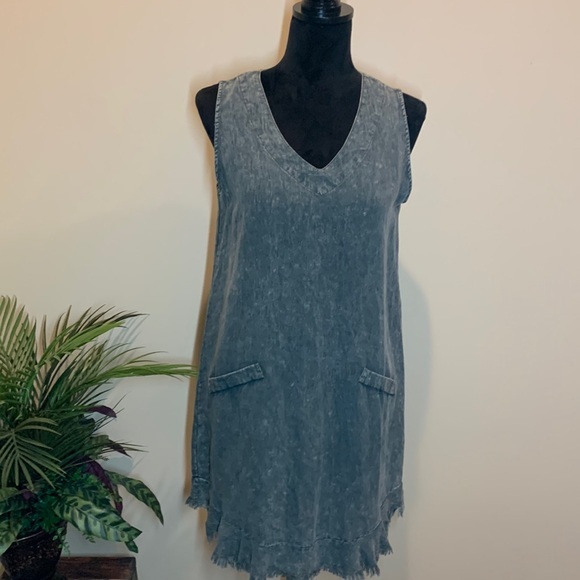 UMGEE distressed chambray dress - Picture 1 of 8